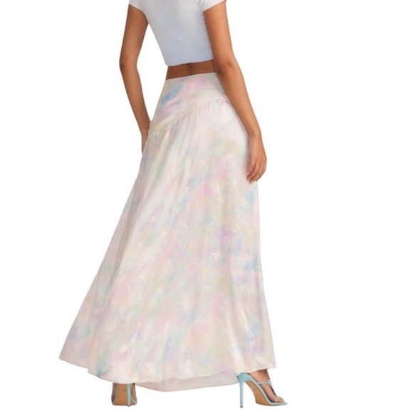 LOVESHACKFANCY Gracia Iridescent Watercolor
Embroidered Floral Maxi Skirt - Picture 2 of 15